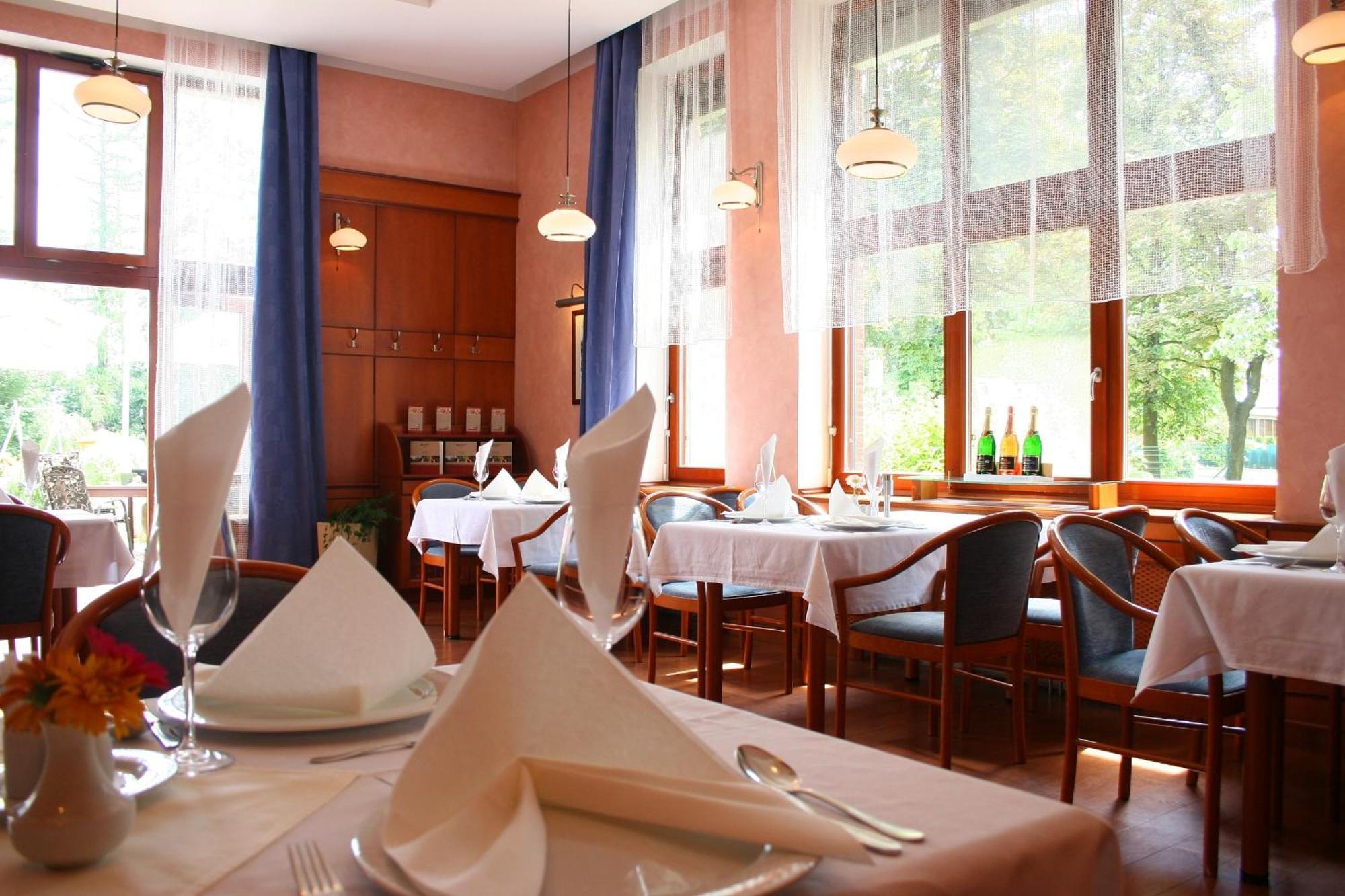 April Hotel Panorama Rychnov nad Kneznou Ngoại thất bức ảnh