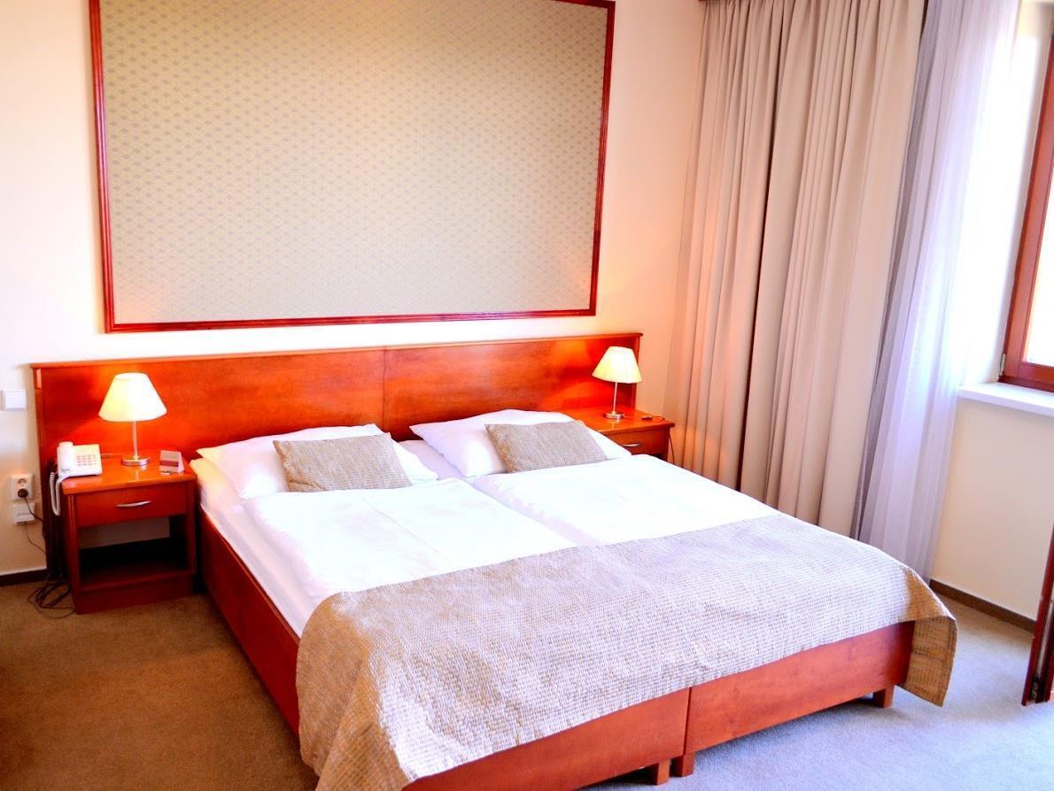 April Hotel Panorama Rychnov nad Kneznou Ngoại thất bức ảnh